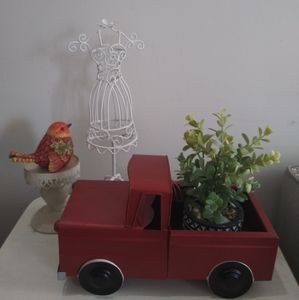 🚚NEW🚚 The Farmhouse Red Truck